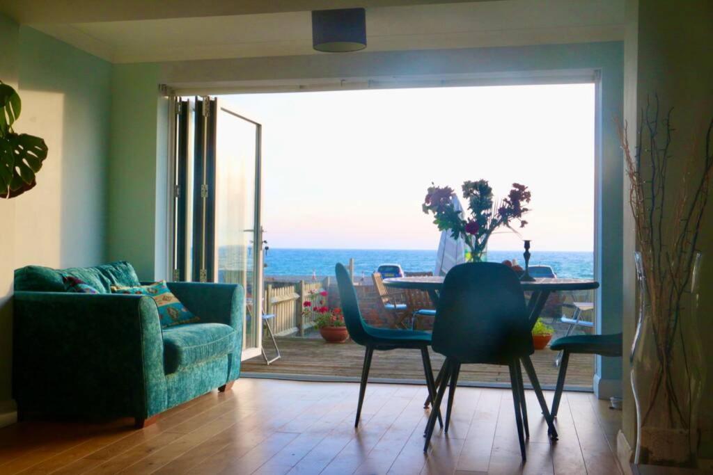 Serenity "Your Calm Seafront Retreat" By Air Premier Seaford Kültér fotó